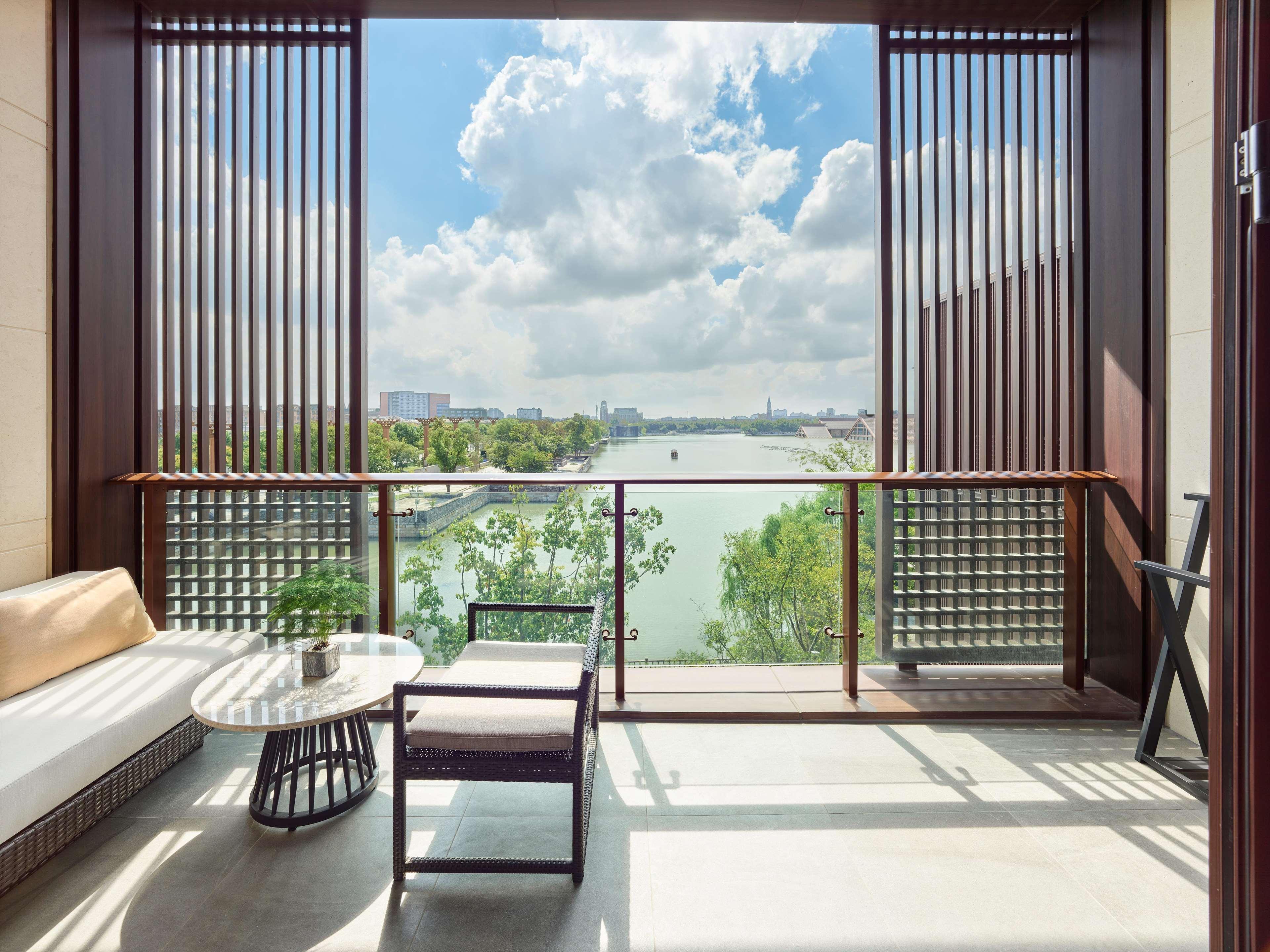 Hilton Shanghai Songjiang Guangfulin 외부 사진