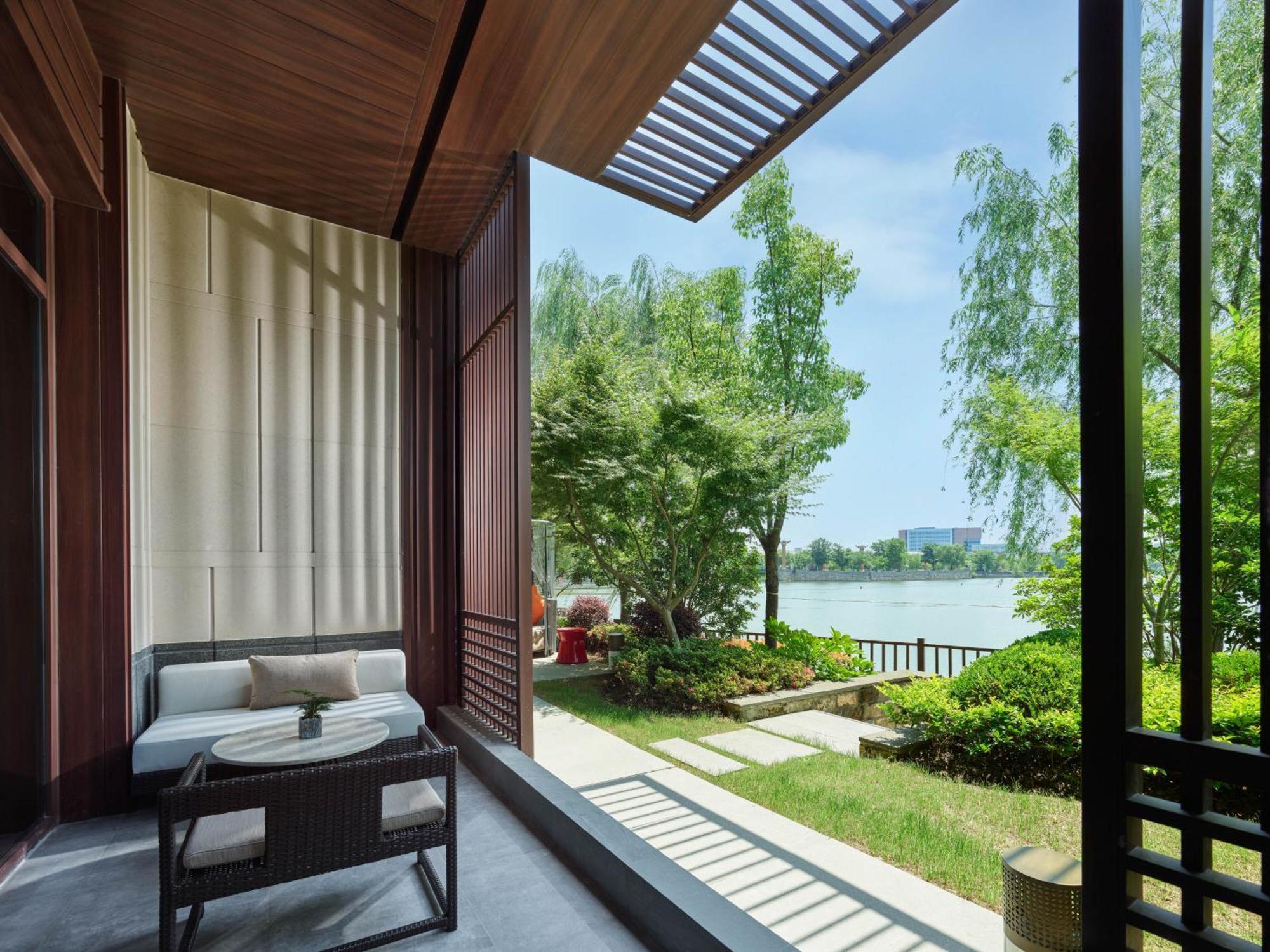 Hilton Shanghai Songjiang Guangfulin 외부 사진