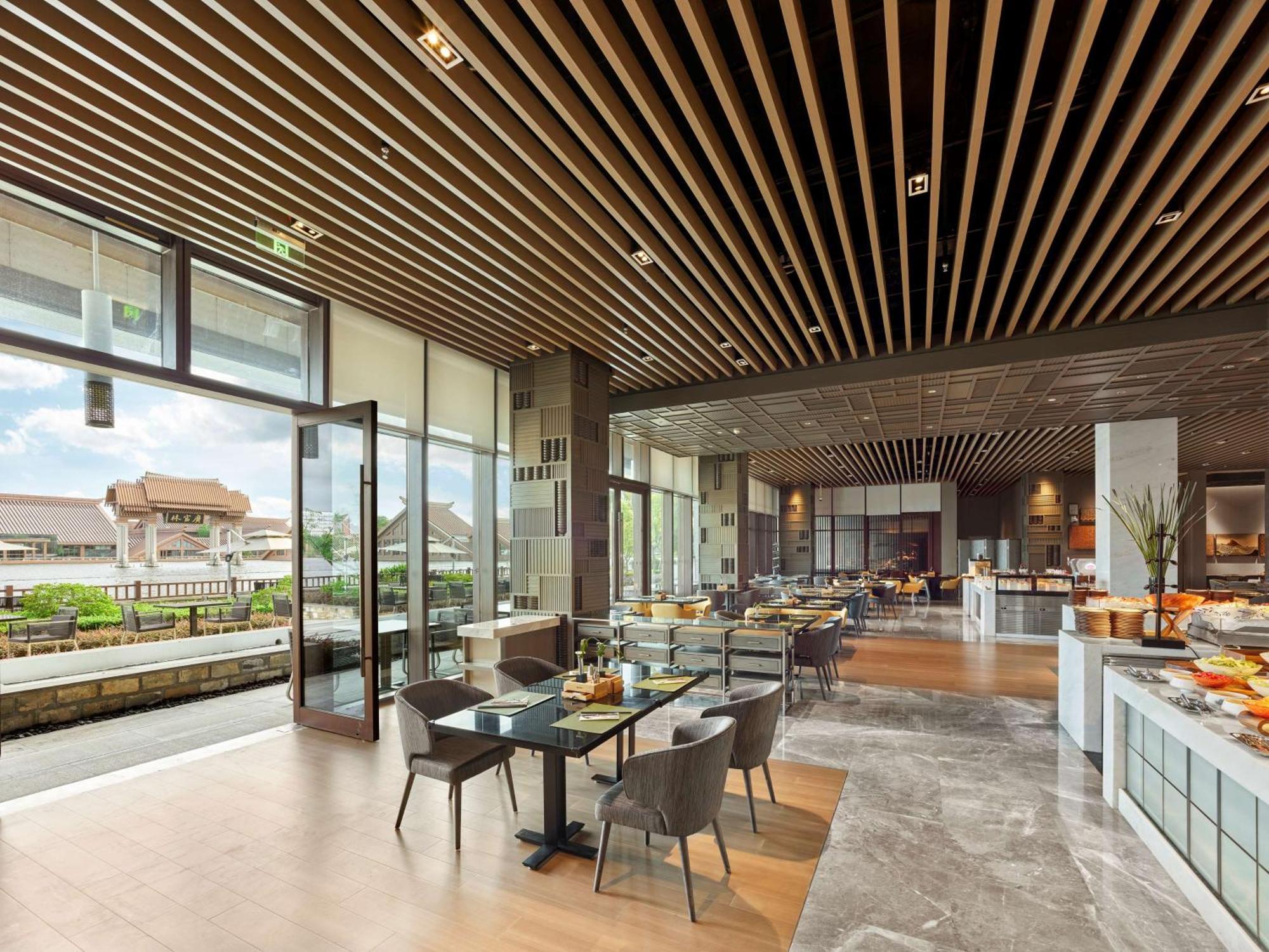 Hilton Shanghai Songjiang Guangfulin 외부 사진